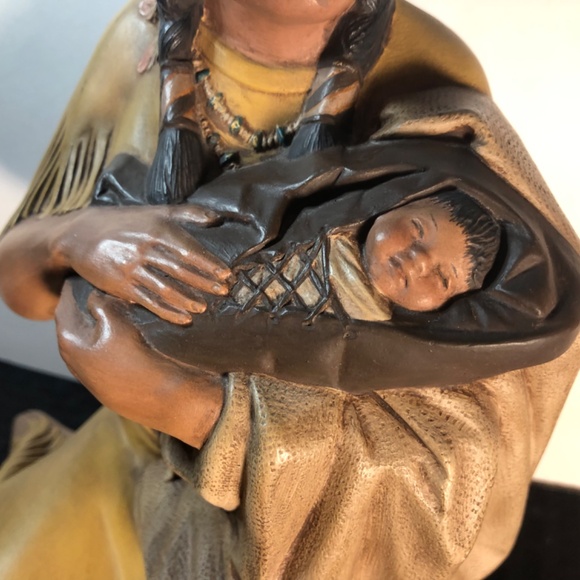Vtg Byron Molds 10” 1979 Native American Woman & Infant Baby Figurine - Picture 2 of 16